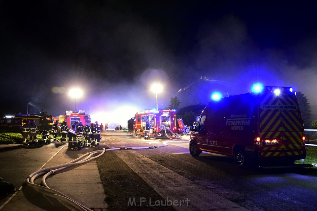 Feuer 4 Pulheim Sinnersdorf Chorbuschstr P014.JPG - Miklos Laubert